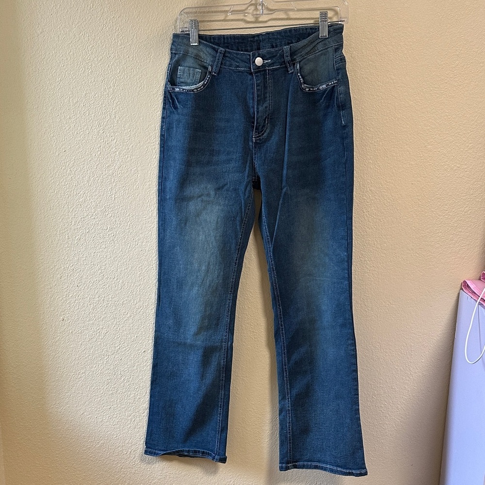 Dark Wash Straight Leg Jeans with Horses on Back Pockets Size Large